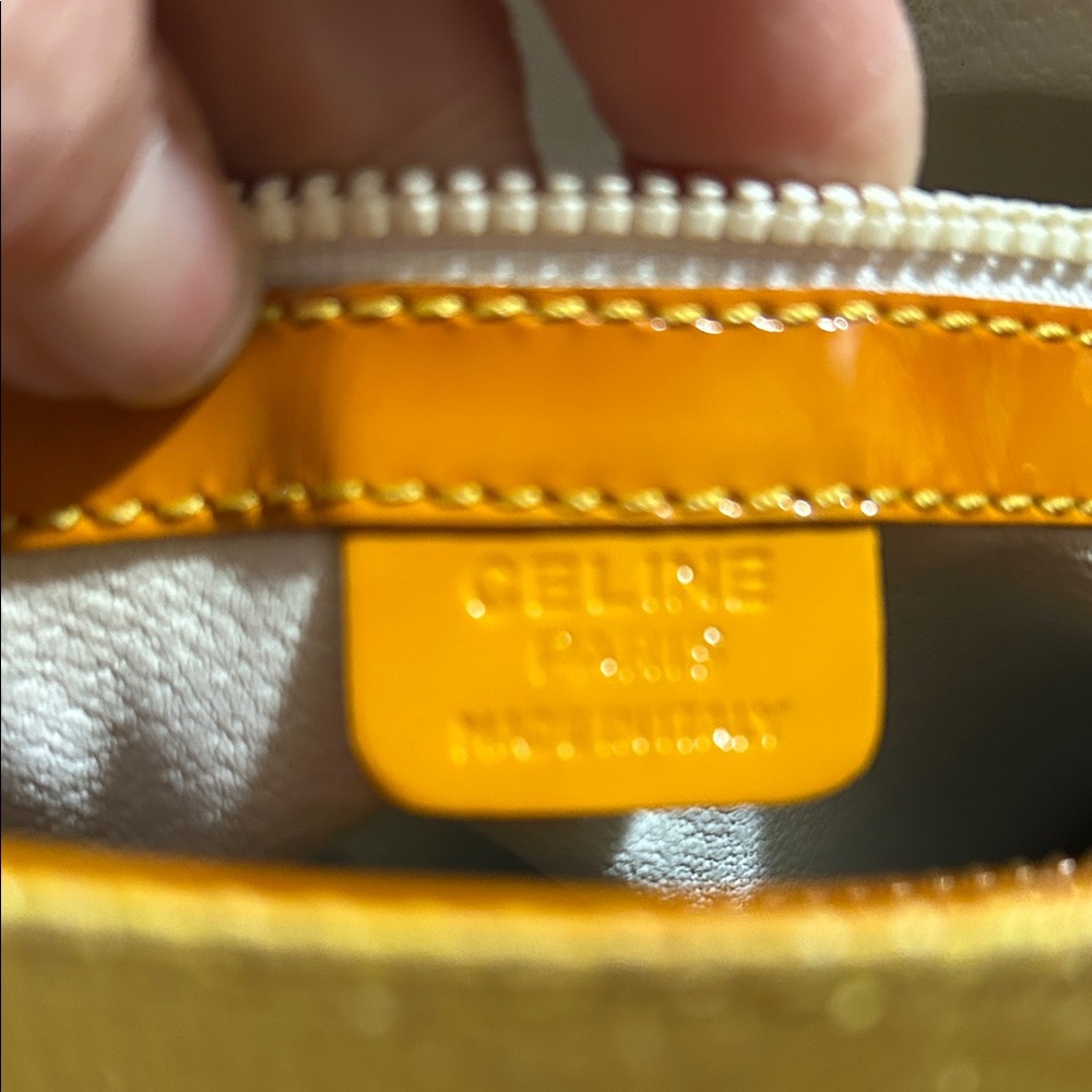 CELINE Large Raffia/Straw Tote - Picture 9 of 12